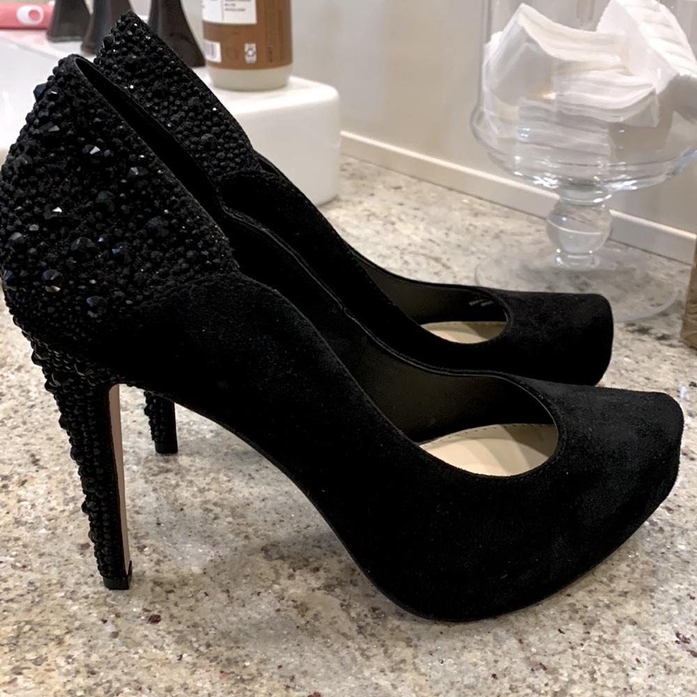 Jessica Simpson Black Suede Pumps